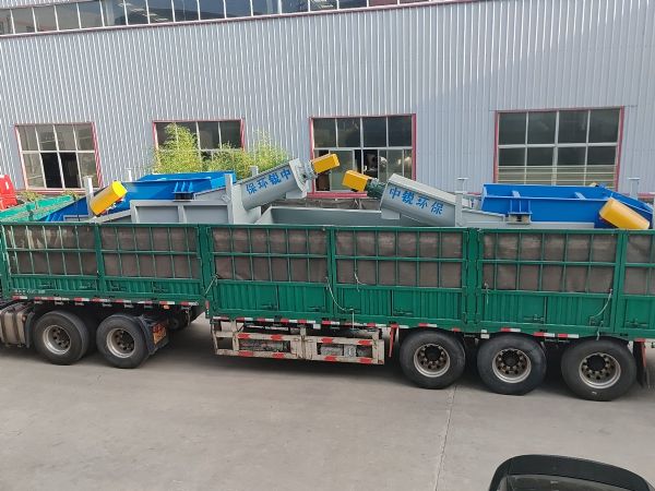 客戶(hù)選定的砂石分離機(jī)已安排發(fā)貨了